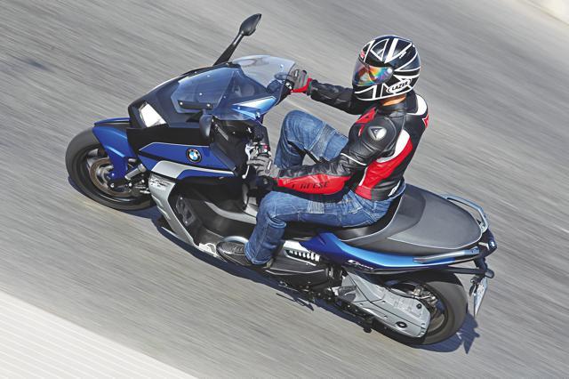 yamaha tmax 530 bmwc600 sport 0021