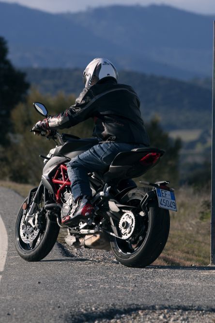 MV Agusta Brutale 800