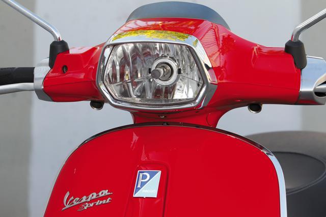 Comparativa Vespa Primavera 125 vs.Vespa Sprint 125 4 comparativa vespa primavera vespa sprint 0006