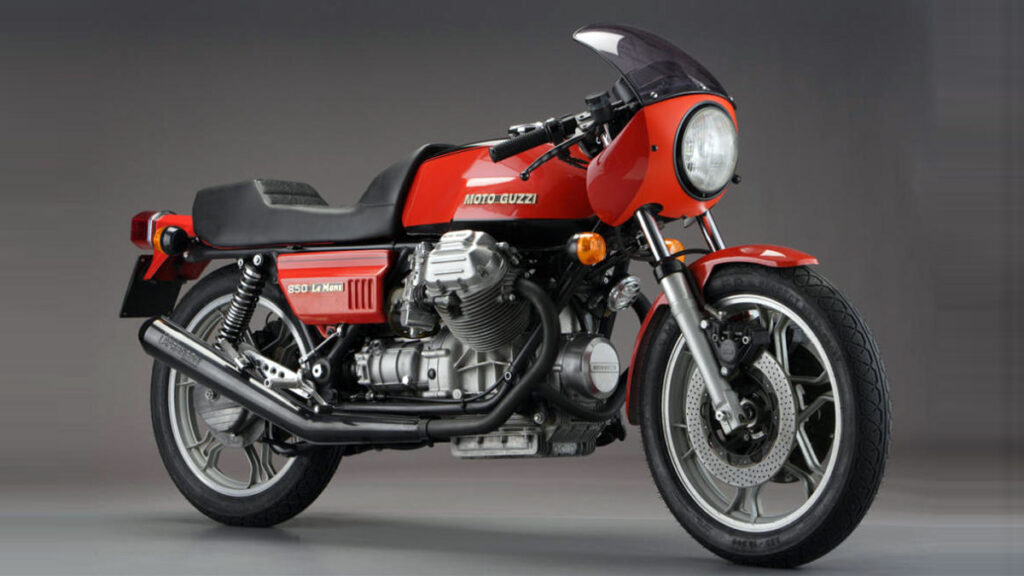 Las motos clásicas de la EGB y BUP en los años 80 (parte 2) 11 Moto Guzzi 850 LeMans