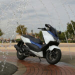 Fotos de la comparativa XMAX 125 vs Forza 125 44 Comparativa Yamaha XMAX 125 vs Honda Forza 125