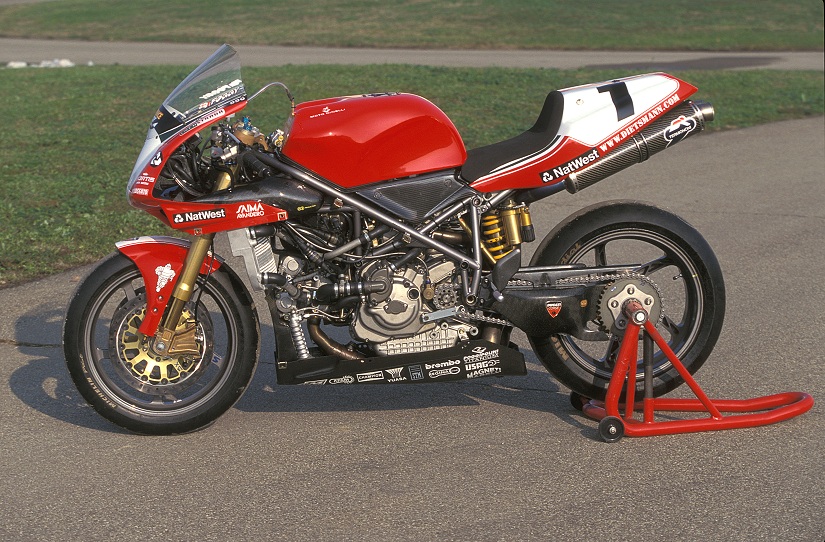 historia de las ducati desmoquattro 6