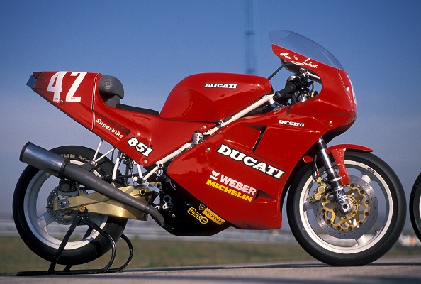 historia de las ducati desmoquattro 9