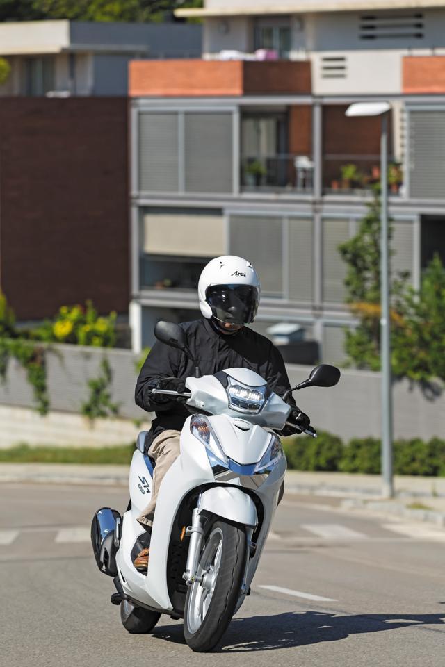 Honda Scoopy SH300i: prueba a fondo 10 prueba honda scoopy sh300i 0001