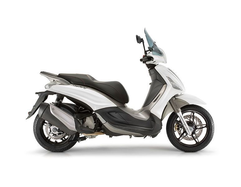 Ahorra hasta 1.850 € en tu moto nueva 16 piaggio beverly st 350 abs