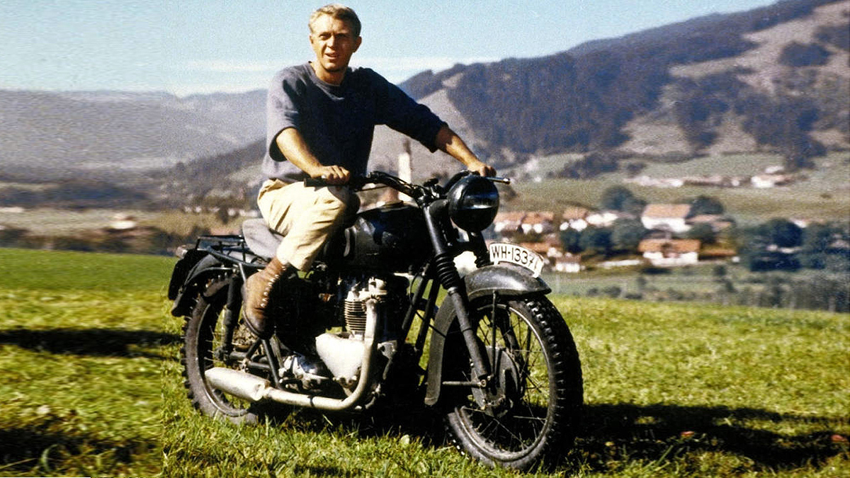 Steve McQueen , La Gran Evasión, Triumph