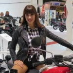 Chicas del Salón EICMA de Milán 2016