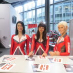 Chicas del Salón EICMA de Milán 2016