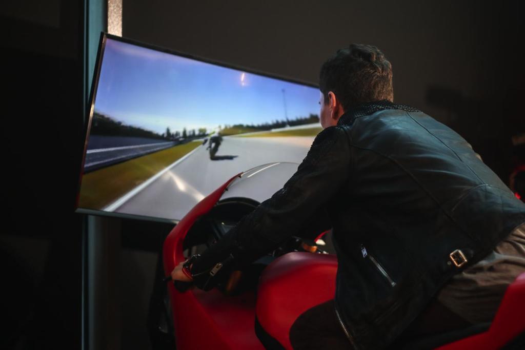 Jorge Lorenzo inaugura su museo 'World Champion by 99' en Andorra 12 museo jorge lorenzo 0021