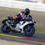 Prueba Yamaha YZF-R1 en el circuito de Albacete