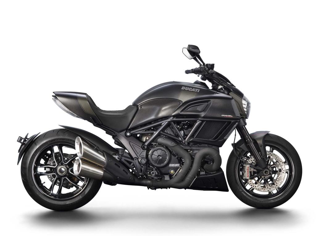 2016 ducati diavel carbon 52