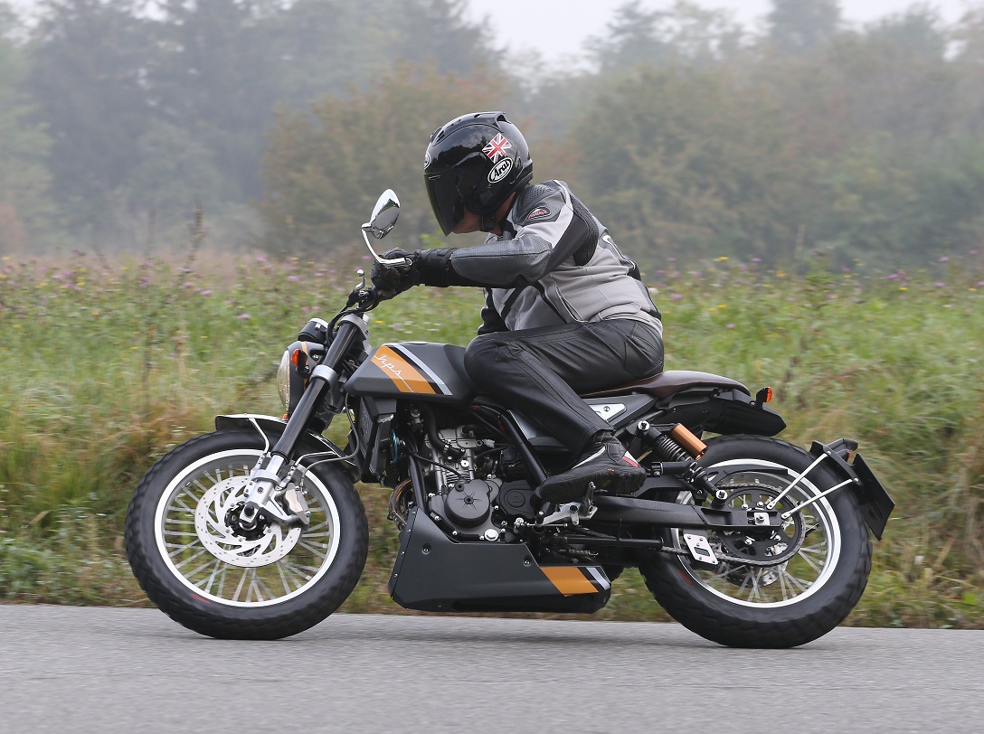 Motos 125: la resurrección de Mondial con la HPS 12 mondial hps 125 2