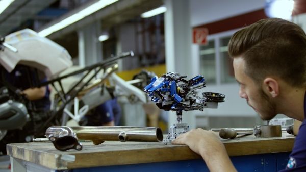 p90248855 lowres bmw junior company w
