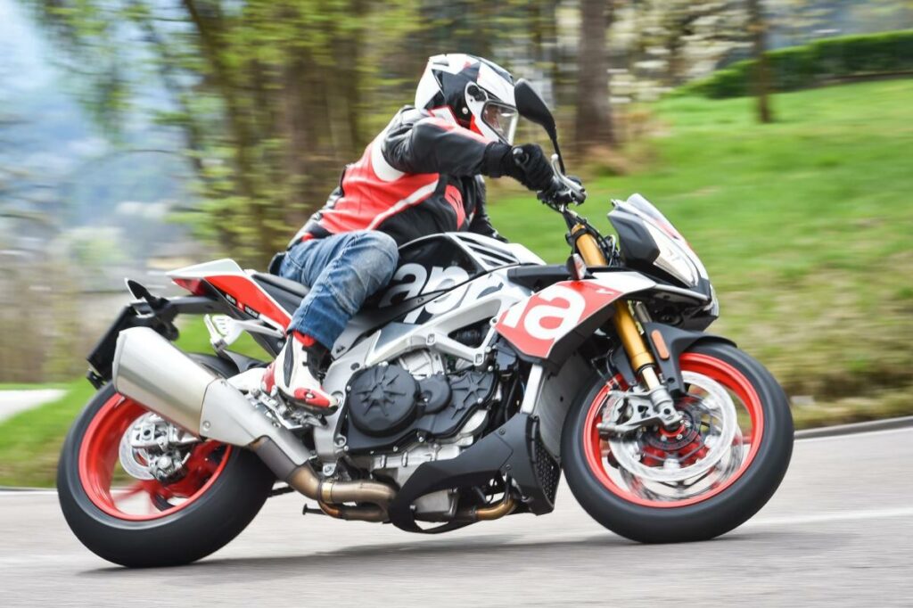 aprilia tuono 1100 factory 18 g