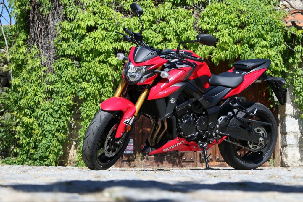 Suzuki GSX-S750