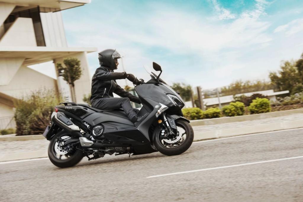 yamaha tmax 2 g