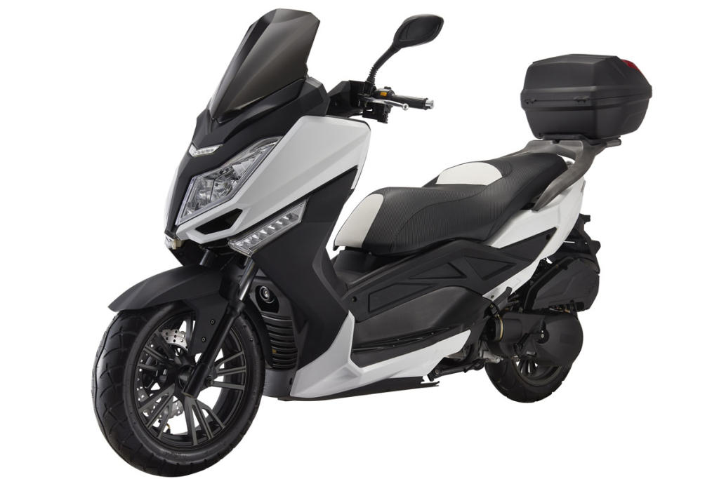 Motos nuevas: llegan las rebajas de verano 6 goes 125 gt efi
