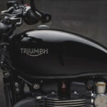 Triumph Bonneville Bobber Black