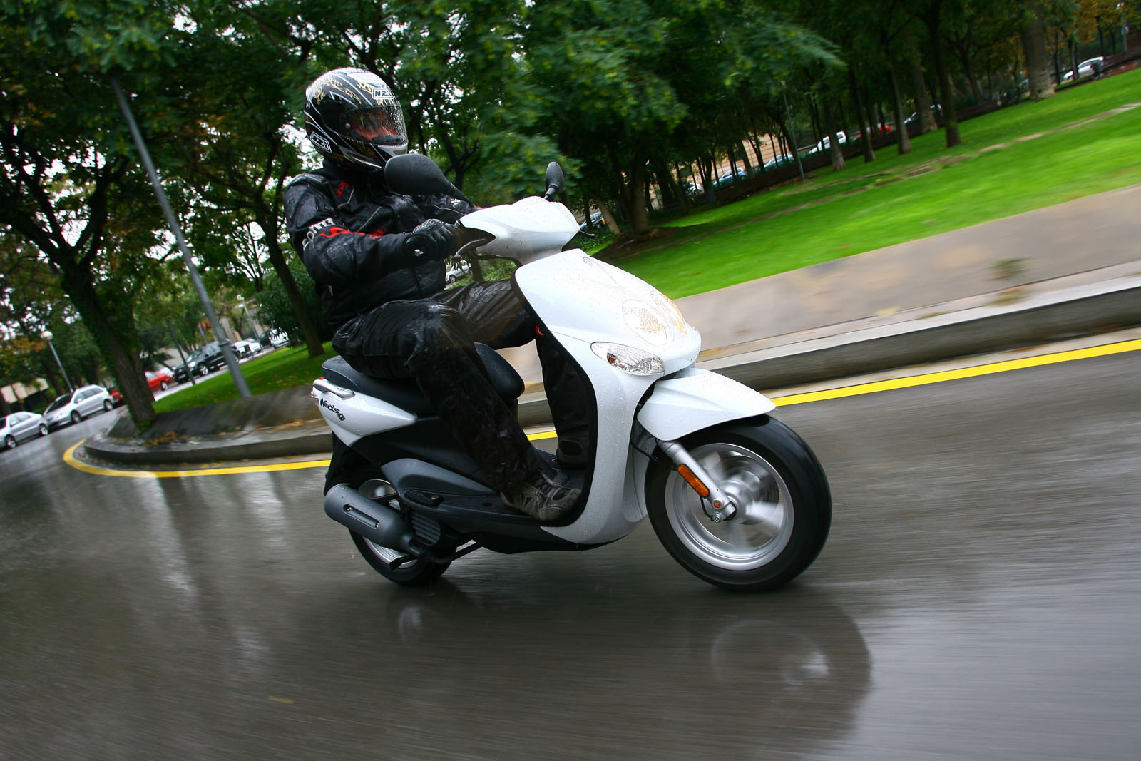 Cómo conducir la moto con lluvia 9 moto en lluvia 6