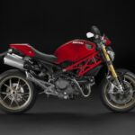 La historia de la Ducati Monster en imágenes 11 Ducati Monster 1100 S 2009