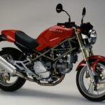 La historia de la Ducati Monster en imágenes 13 Ducati Monster M750 1996