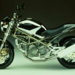 La historia de la Ducati Monster en imágenes 15 Ducati Monster M900 Cromo 1998