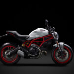 La historia de la Ducati Monster en imágenes 1 Ducati Monster 797 2016