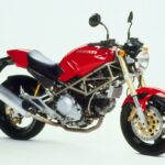 La historia de la Ducati Monster en imágenes 18 Ducati Monster M900 1993