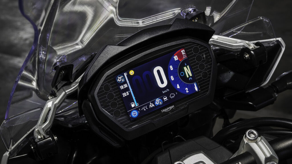 A prueba el buque insignia de los modelos trail de Triumph 11 triumph tiger 1200 10 1