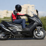 KYMCO AK 550