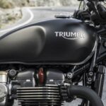 Triumph Bonneville Bobber Black