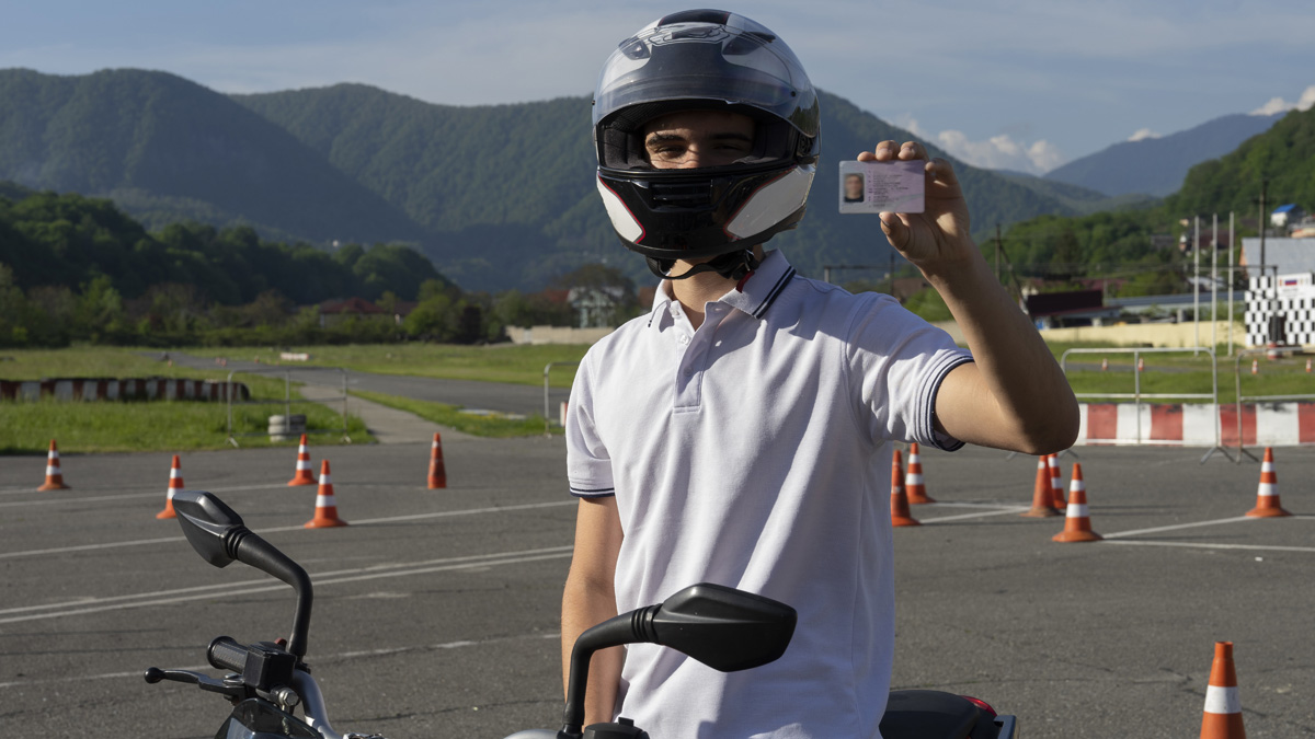 Con qué edad se puede conducir cada tipo de moto 4 Carnet de motp
