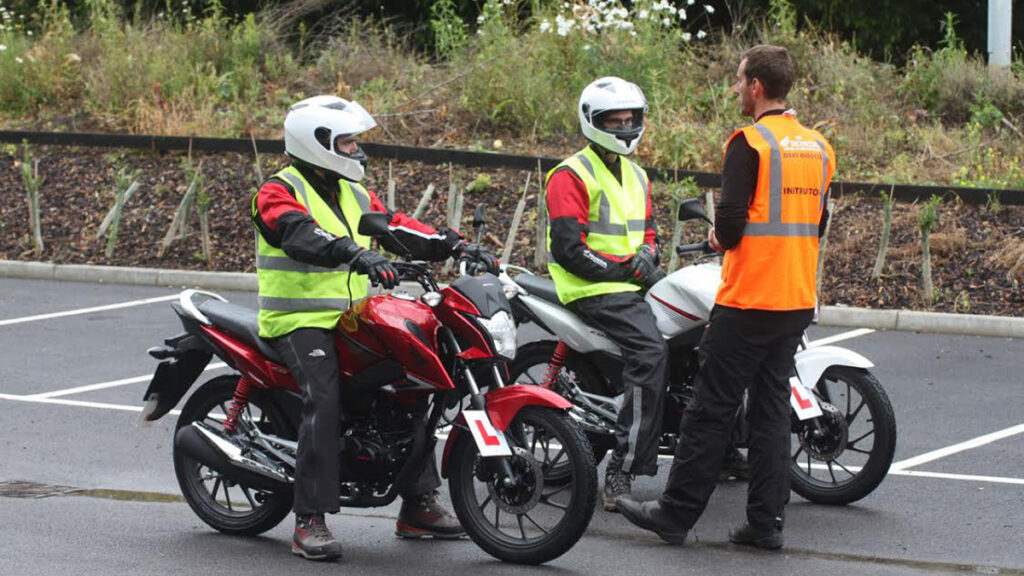 Exanmen de conducir en moto