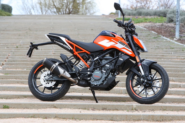 2018 ktm duke 125 deals