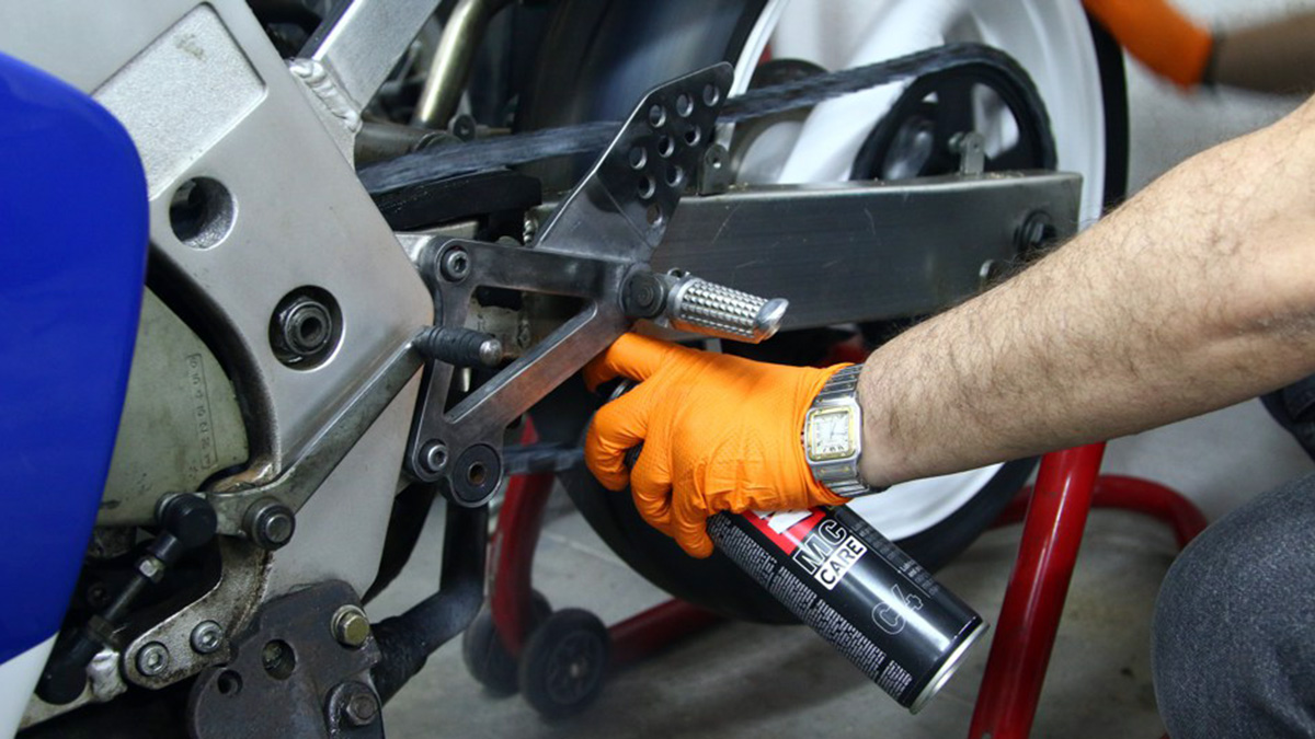 Cómo alargar la vida de la cadena de tu moto 1 cadena de moto invierno