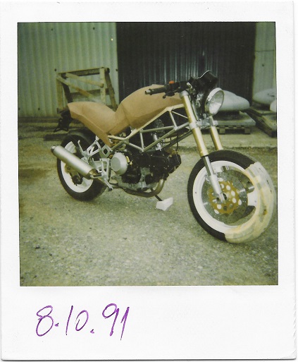 ducati monster 900 2
