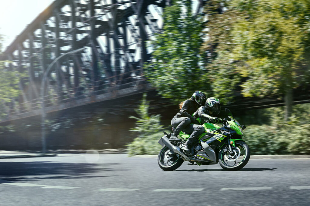 Compra ahora la Kawasaki Ninja 125 2023 para el carnet B y ahorra hasta más de 1.300 euros 12 Kawasaki Ninja 125