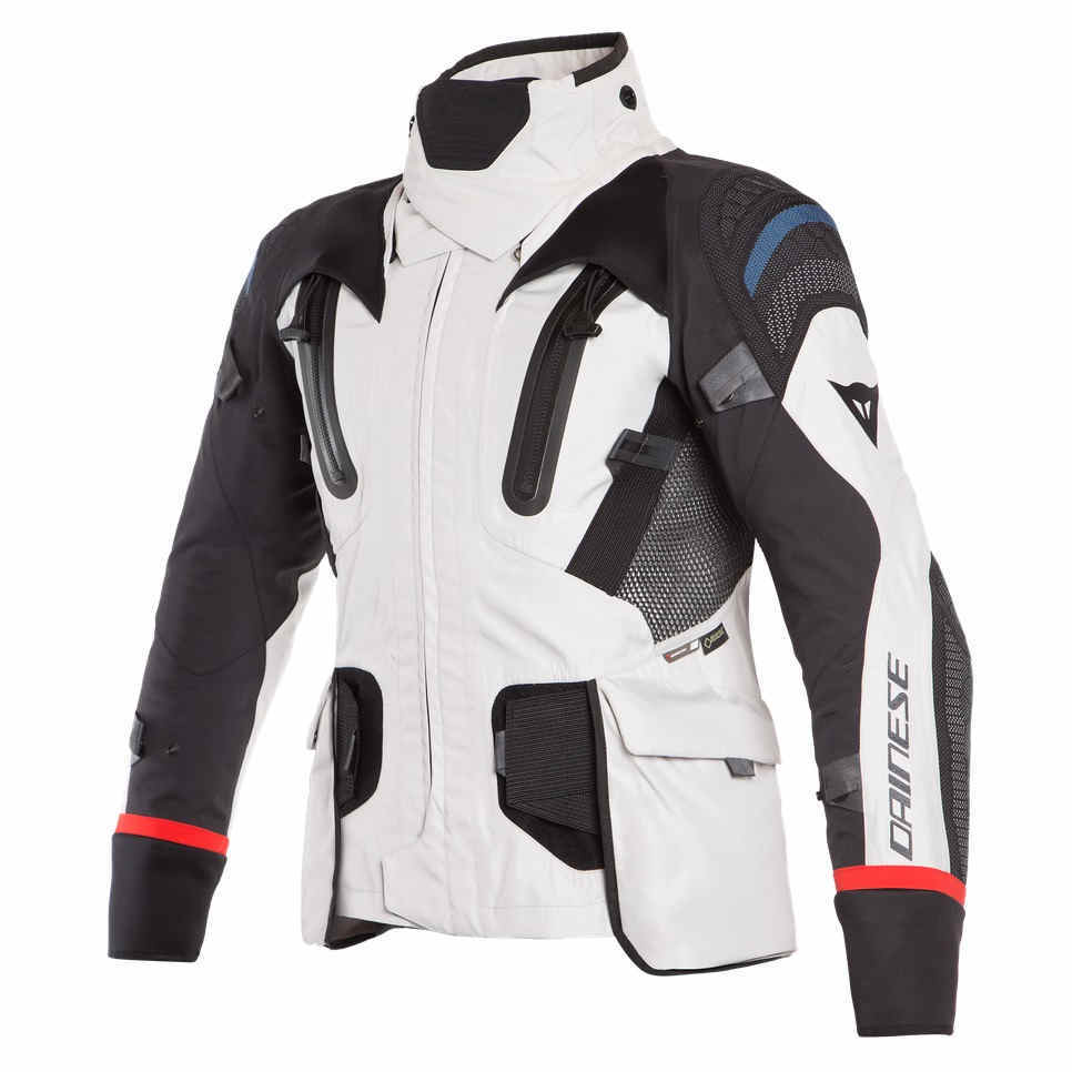 Explorer, la nueva línea ropa de Dainese diseñada el touring y el offroad