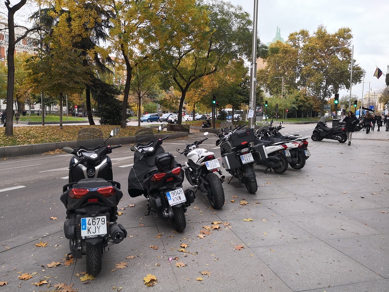 aparcar motos 6