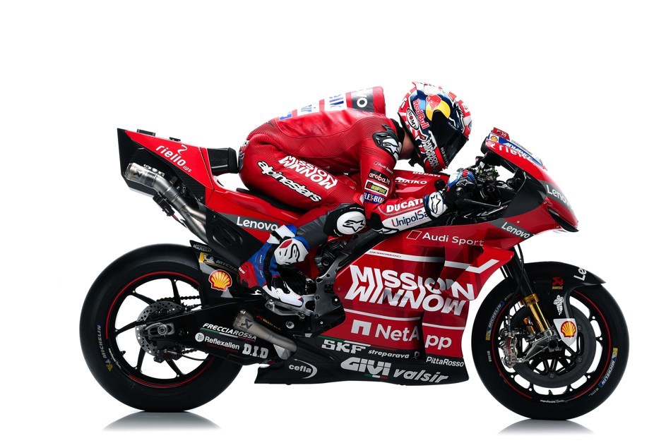 andrea dovizioso 17 uc70029 preview