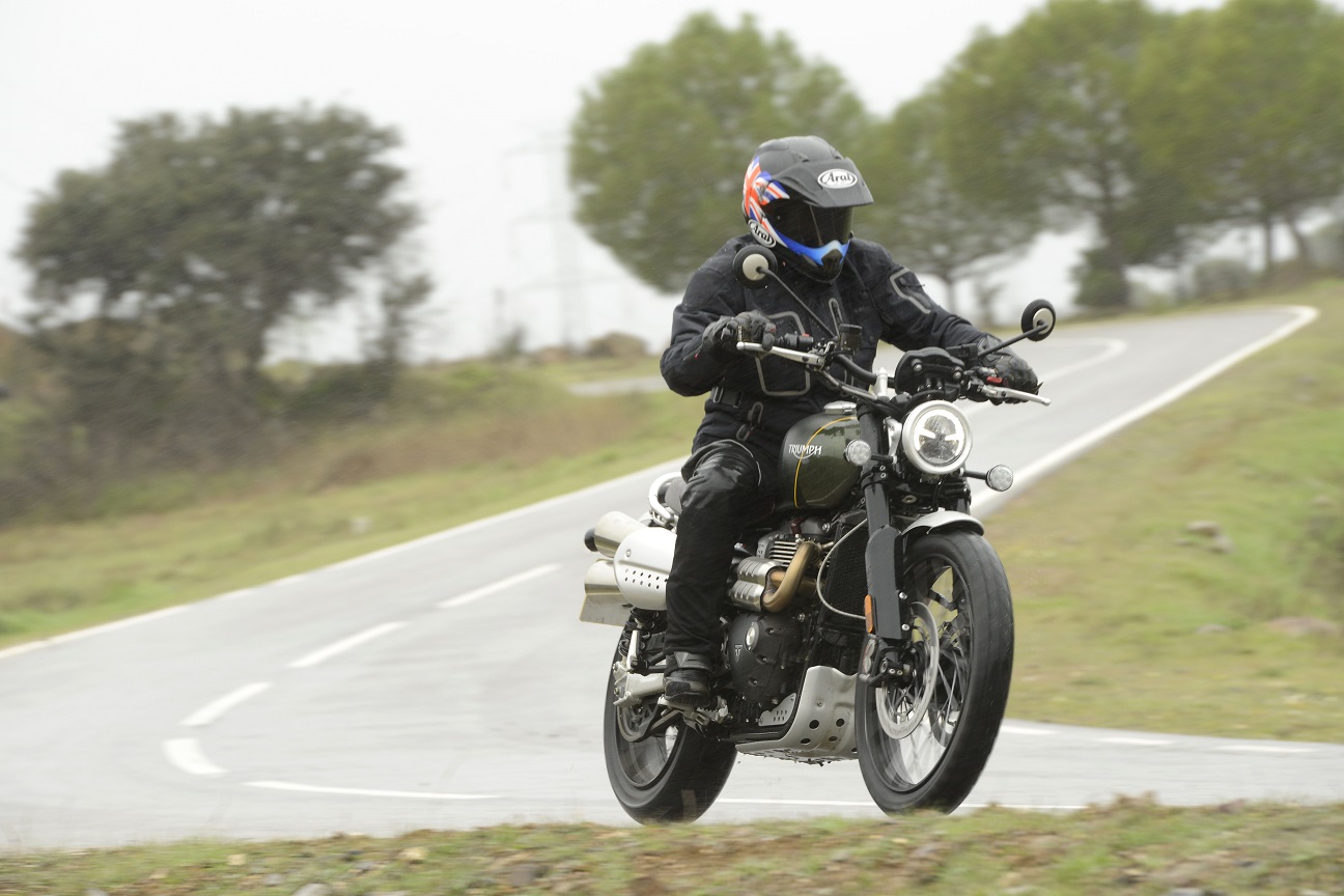 triumph bonneville scrambler 1200 5