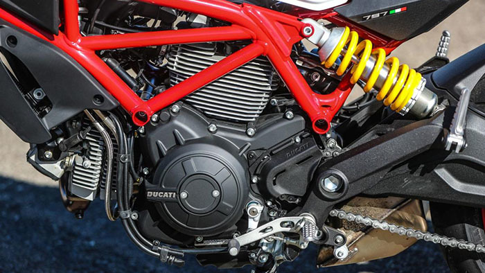 Ducati Monster 797 motor