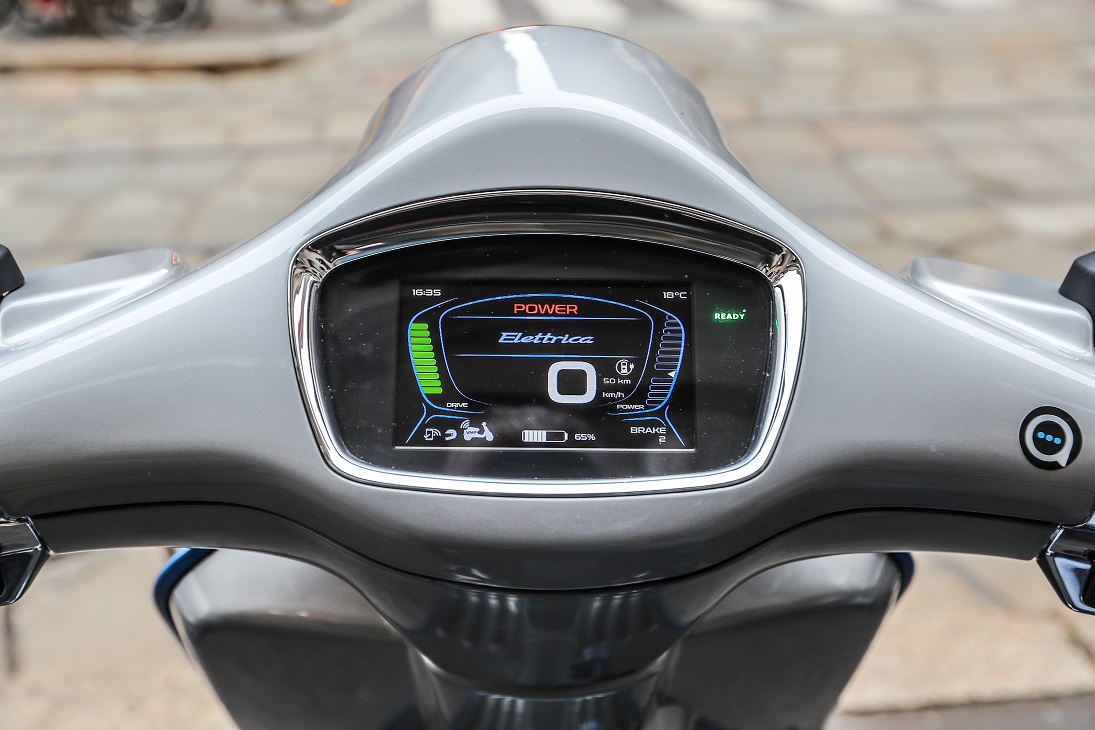 vespa elettrica 11