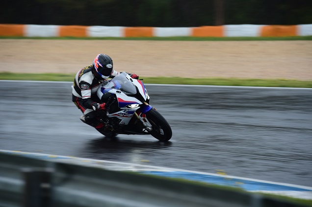 bmw s1000rr 4