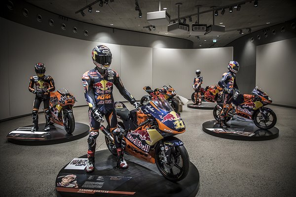 ktm motohall opening 05