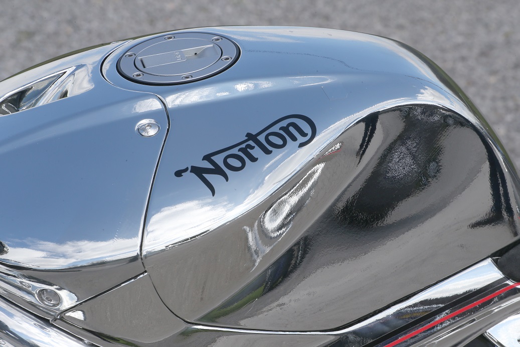 norton 1200 v4 ss 3
