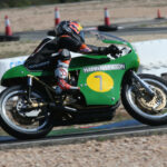 Fotos de Dani Pedrosa pilotando motos clásicas 6 Paton 500 bicilíndrica de 1967
