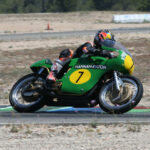 Fotos de Dani Pedrosa pilotando motos clásicas 19 Paton 500 bicilíndrica de 1967