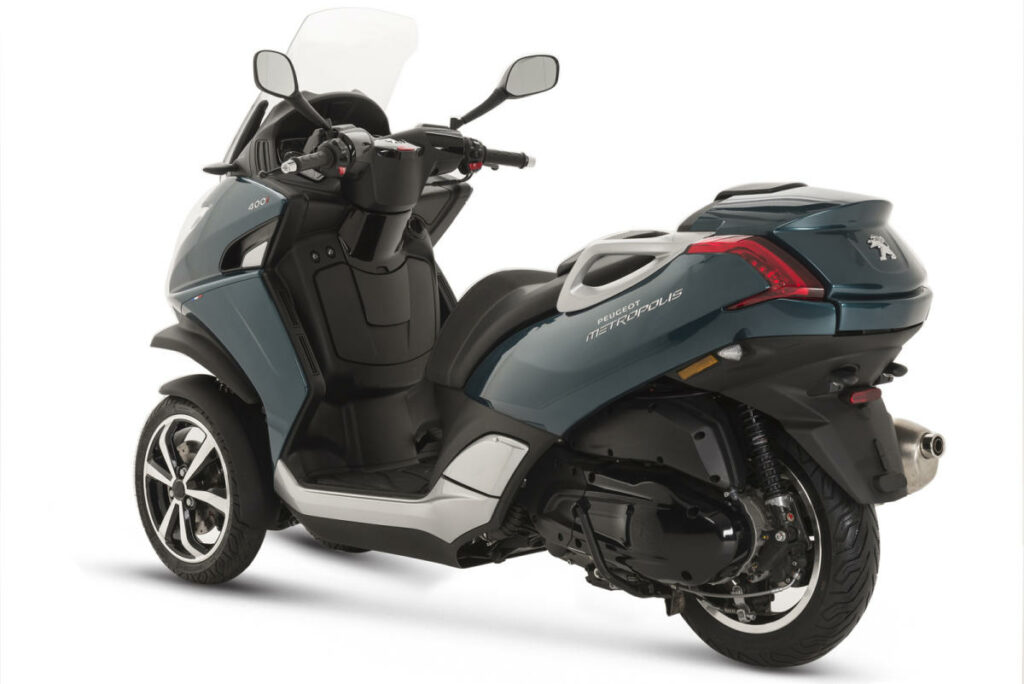Los 5 mejores scooter de tres ruedas que puedes conducir con el carnet de coche 11 Peugeot Metropolis Allure