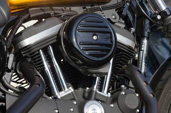 Harley-Davidson XL 883 N Iron